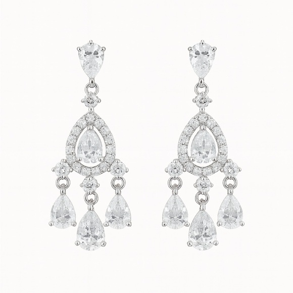 Anthropologie Jewelry - ⚜️ Elegant Silver Chandelier Earrings